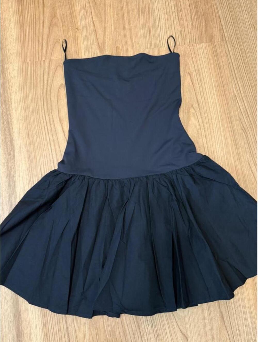 Aritzia Private Poplin Dress | Navy blue ✨🦋 | size S